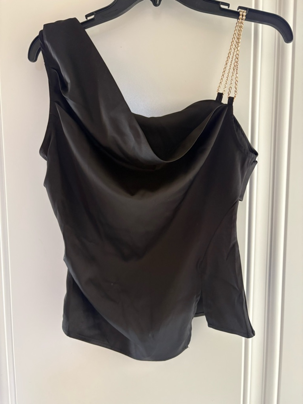 Asymmetric One-Shoulder Black Top with Gold Chain Straps